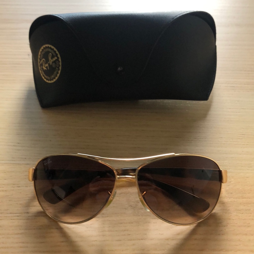 Ray-Ban RB3386  Aviator Sunglasses